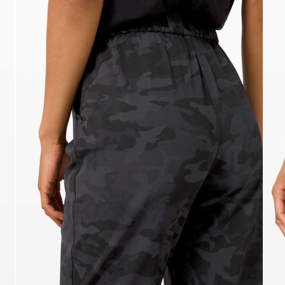 Lululemon Athletica Keep Moving Pant 7/8 High Rise Camouflage Athletic Pants - Picture 13 of 13